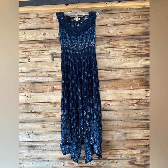 Blue dress - Picture 5 of 5